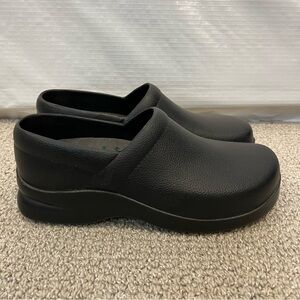 KLOGS Footwear Boca Clog Black Slip Resistant Non-Marking Women’s Size 9,